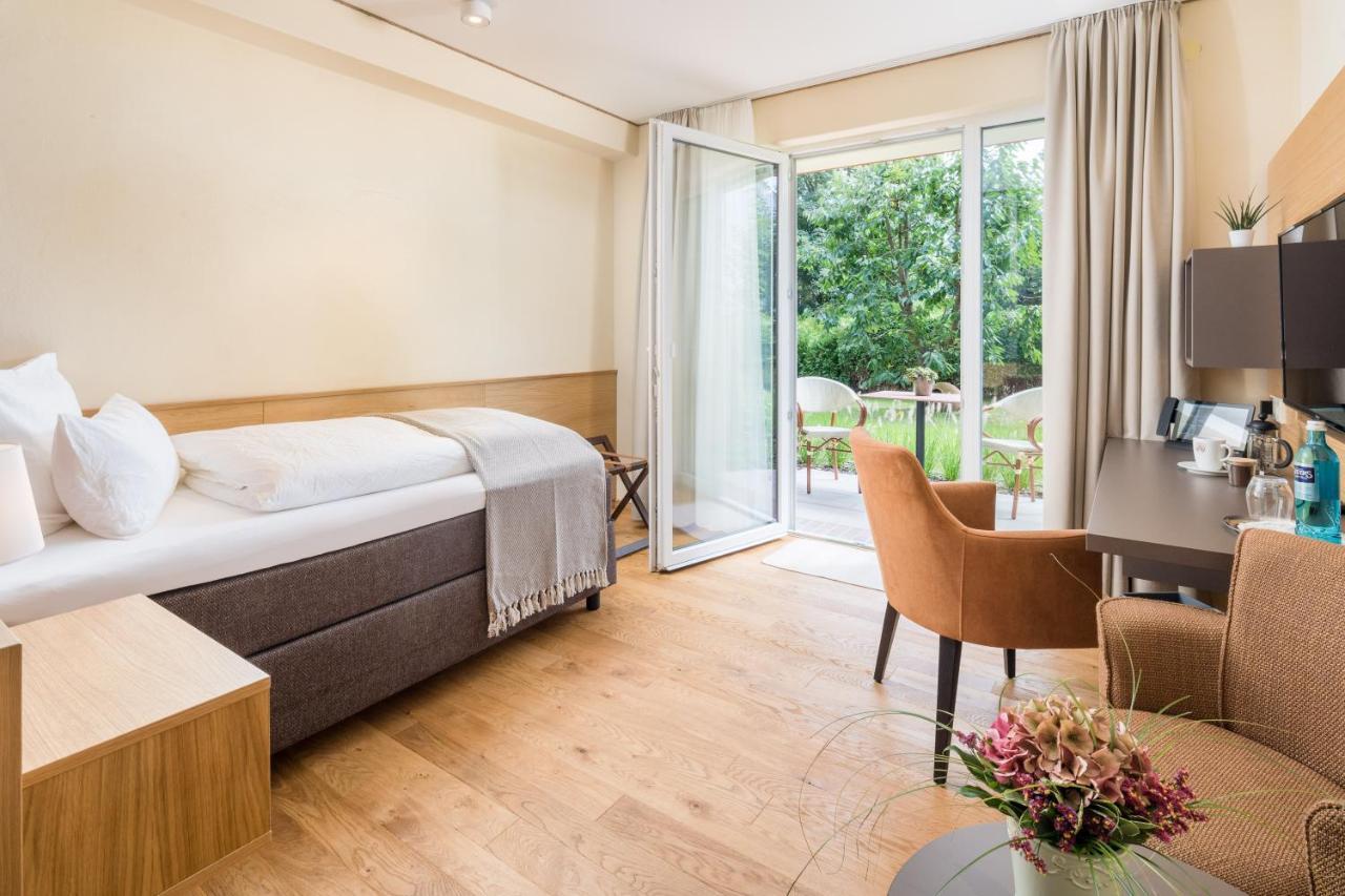 Parkhotel Йевер Экстерьер фото
